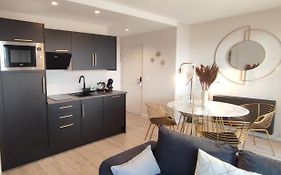 Arty Appart - Clim - Parking box privé - Balcon - Sauna en option